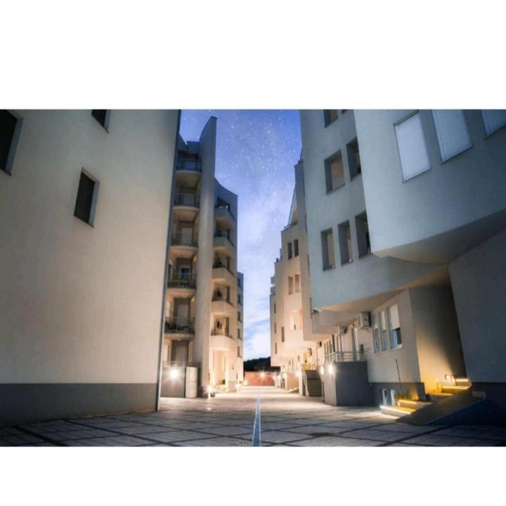 Wing Club Dajana Aparthotel Jagodina Exterior photo