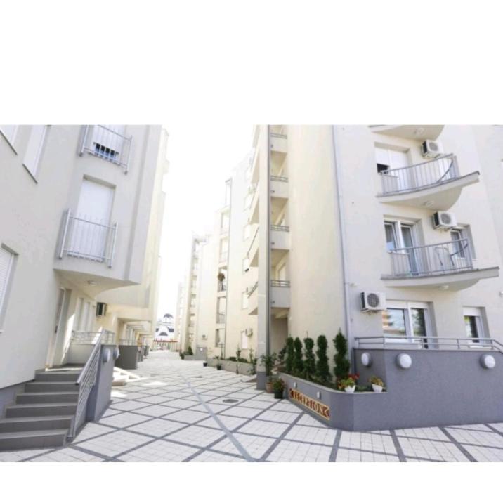 Wing Club Dajana Aparthotel Jagodina Exterior photo
